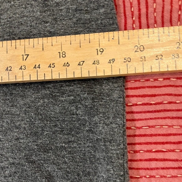 Star Wars Gray Tee with Baby Yoda Design - Picture 5 of 9